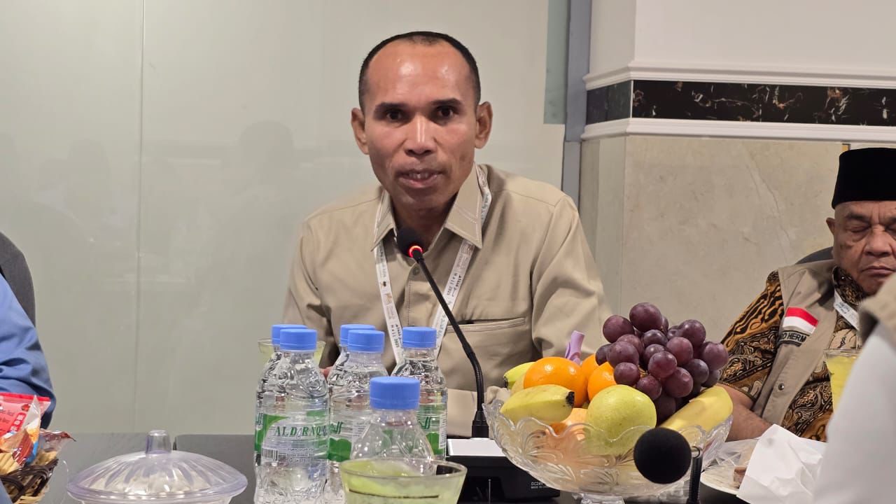 Anggota Tim Pengawas (Timwas) Haji DPR RI Alimuddin Kolatlena, saat mengikuti evaluasi penyelenggaraan Haji 2025 di Daker Madinah, Arab Saudi, Kamis (13/6/2025). Foto: rdn/vel.