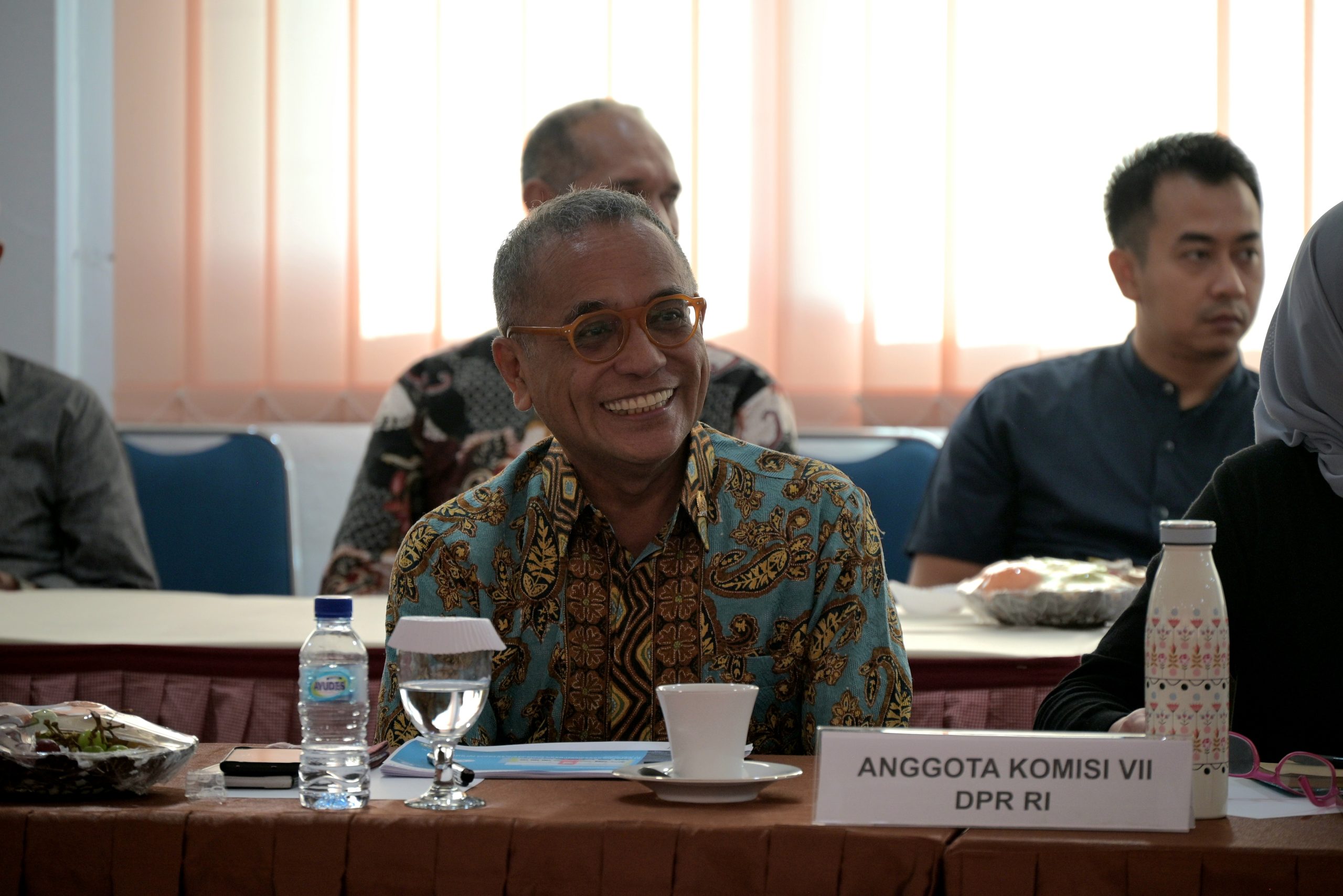 Anggota Komisi VII DPR RI, Samuel Wattimena, di Ambon saat Pertemuan Kunjungan Kerja Komisi VII DPR RI, Rabu (13/6/2025). Foto: Hira/vel.