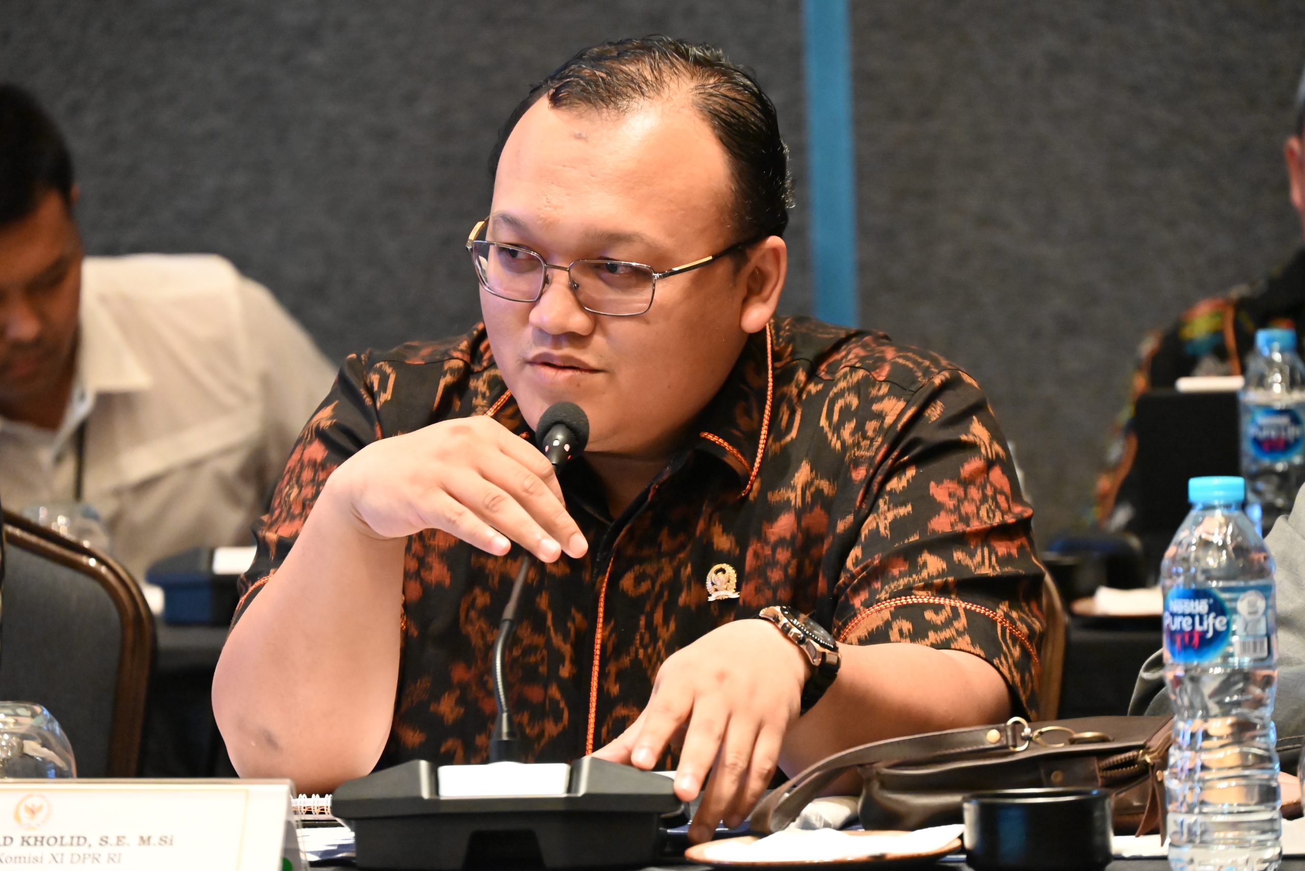 Anggota Komisi XI DPR RI, Muhammad Kholid, saat mengikuti agenda Kunjungan Kerja Komisi XI DPR RI bersama LPS di Manggarai Barat, Nusa Tenggara Timur (NTT), Rabu (28/05/2025). Foto: Singgih/vel.
