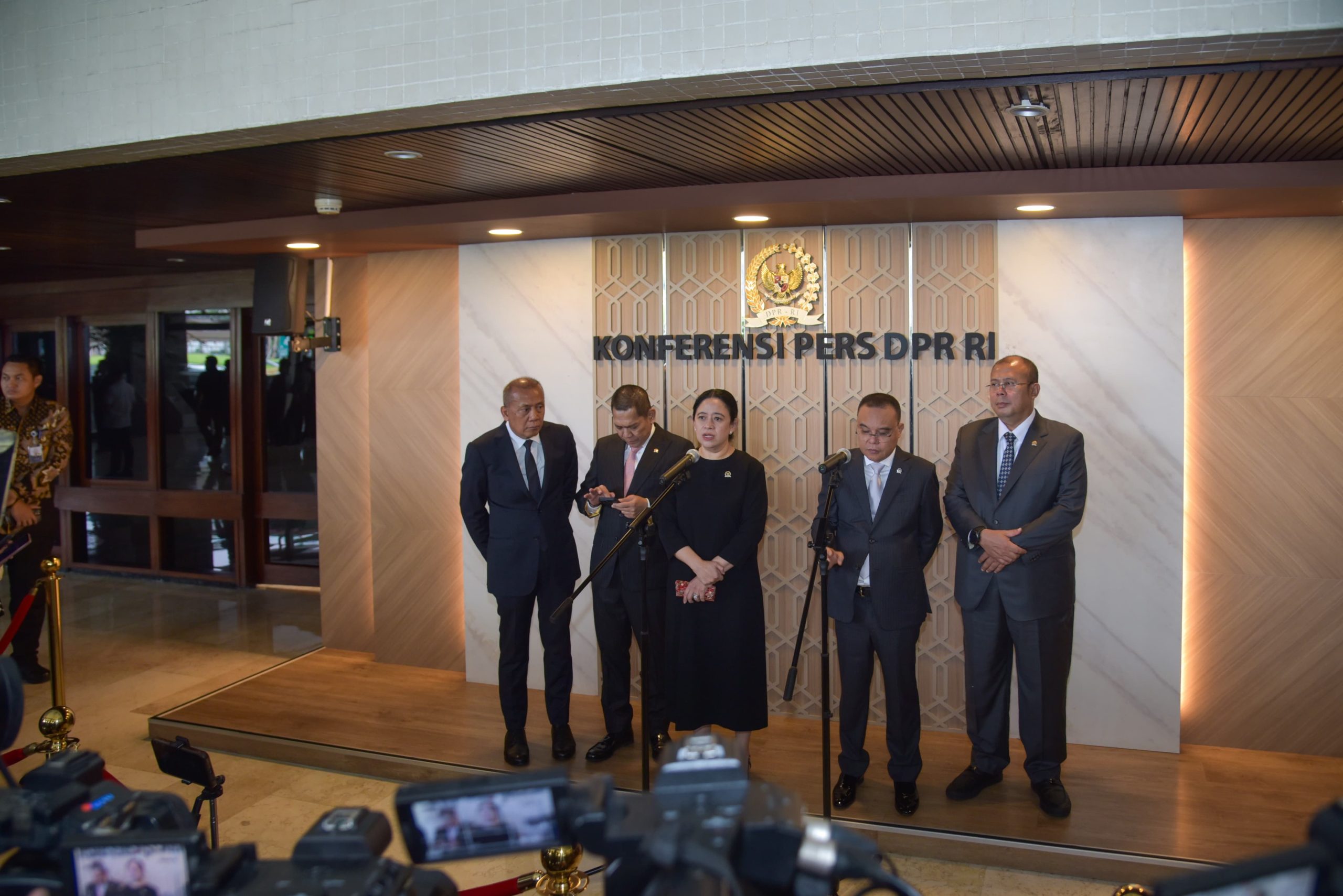 Ketua DPR RI Puan Maharani dalam konferensi pers usai membuka Sidang Rapat Paripurna DPR RI Ke-20 Pembukaan Masa Persidangan IV Tahun Sidang 2024–2025 di Gedung Nusantara, Senayan, Jakarta, Selasa (24/6/2025). Foto: Kresno/vel.