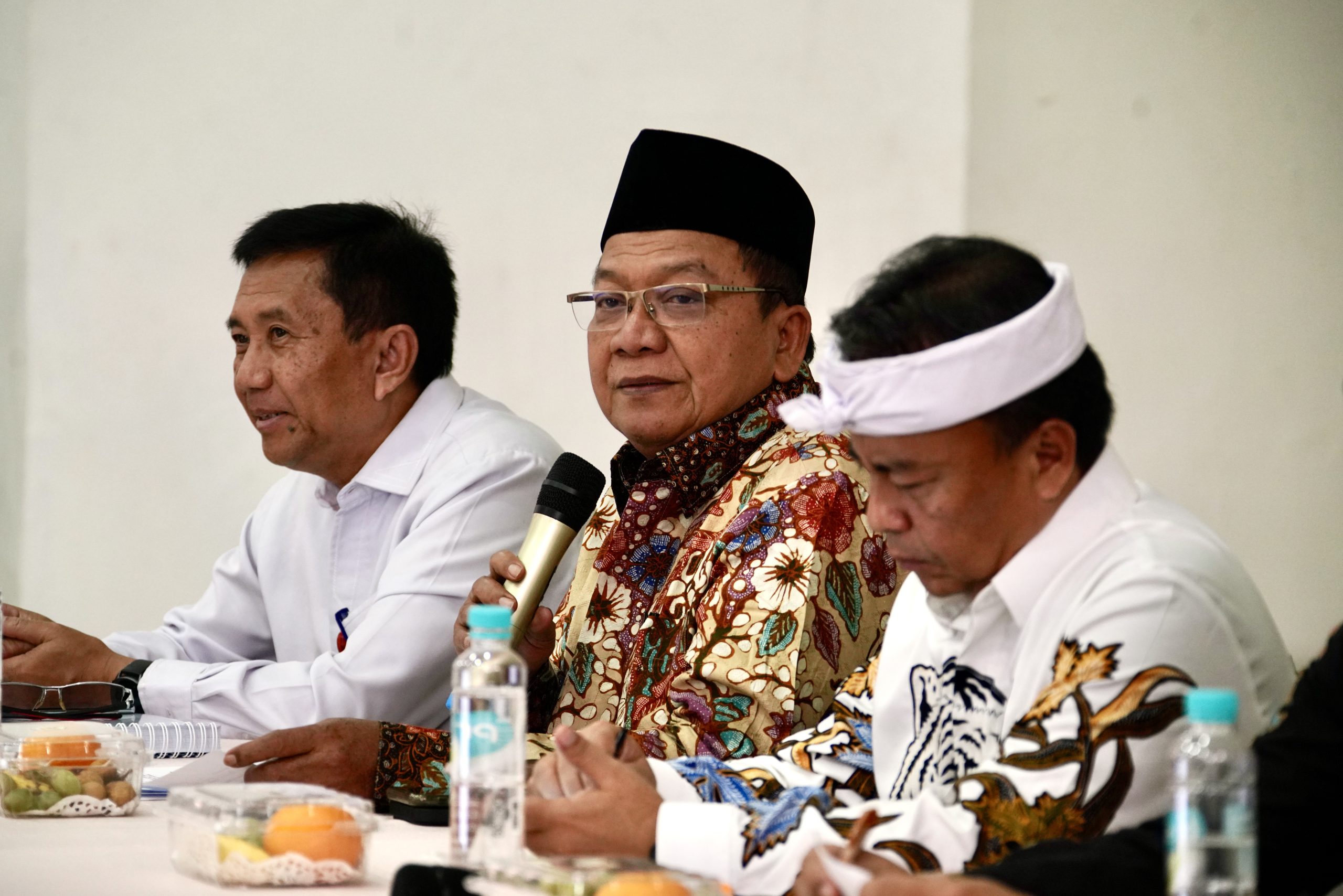 Wakil Ketua Komisi VIII DPR RI, Abdul Wachid, saat memimpin Kunjungan Spesifik ke Sekolah Rakyat Sentra Pangudi Luhur Bekasi, Kabupaten Bekasi, Jawa Barat, Jumat (11/07/2025). Foto: Ulfi/vel.