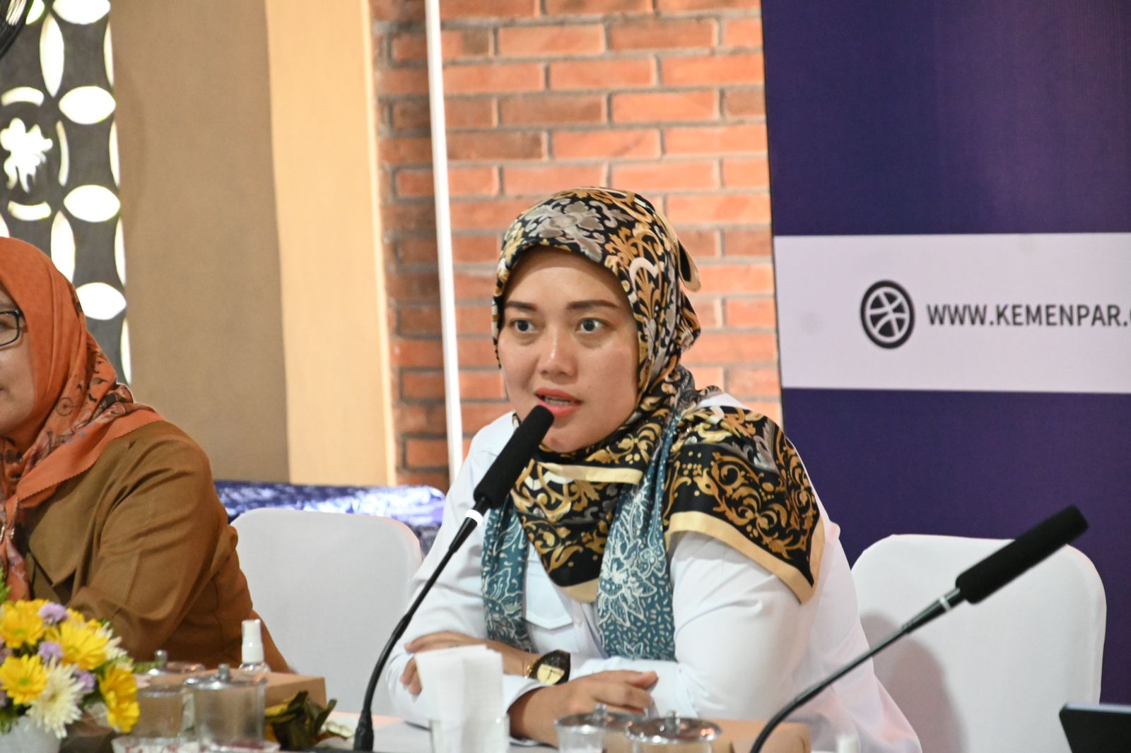 Wakil Ketua Komisi VII DPR RI Chusnunia Chalim saat mengikuti kunjungan kerja Komisi VII di Desa Wukirsari, Bantul, Provinsi DIY, Senin (14/7/2025). Foto: Taufan/vel.
