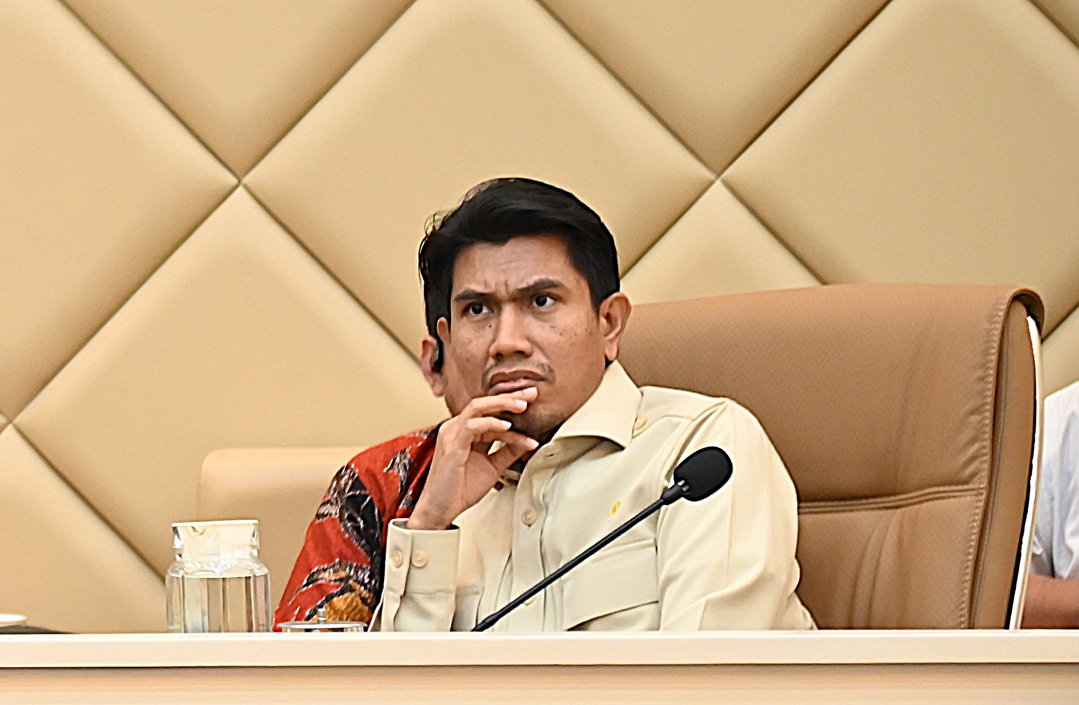 Wakil Ketua Komisi II DPR RI, Bahtra, saat rapat panitia kerja (panja) Komisi II dalam rangka pembahasan RUU 10 Kabupaten/Kota di Gedung Nusantara, DPR RI, Senayan, Jakarta, Selasa (22/07/2025). Foto : Edo/Andri.