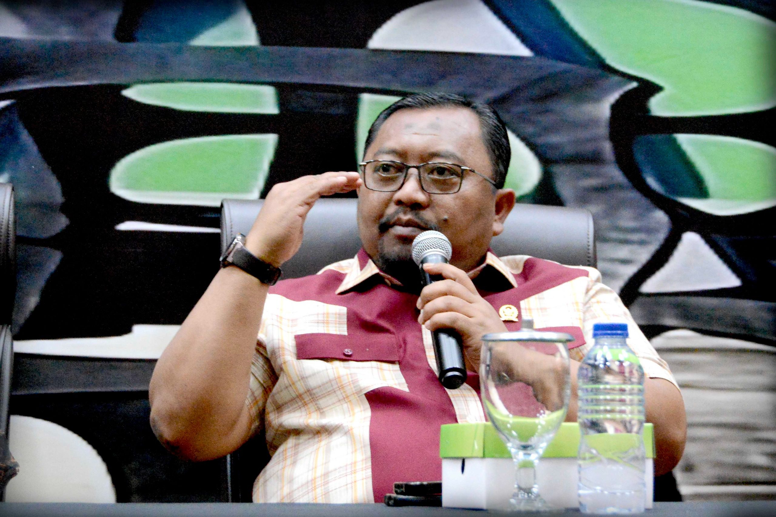 Anggota Komisi XIII DPR RI Yanuar Arif Wibowo saat menjadi narasumber kegiatan Dialektika Demokrasi di Gedung Nusantara, Senayan, Jakarta, Kamis (7/8/2025). Foto : Mario/Andri.