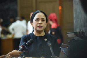 Ketua DPR RI Puan Maharani usai menerima audiensi KSPSI pimpinan Andi Gani Nena Wea dan sejumlah perwakilan KSPI di Gedung DPR RI, Senayan, Senin (22/9/2025). Foto : Jaka/Andri.