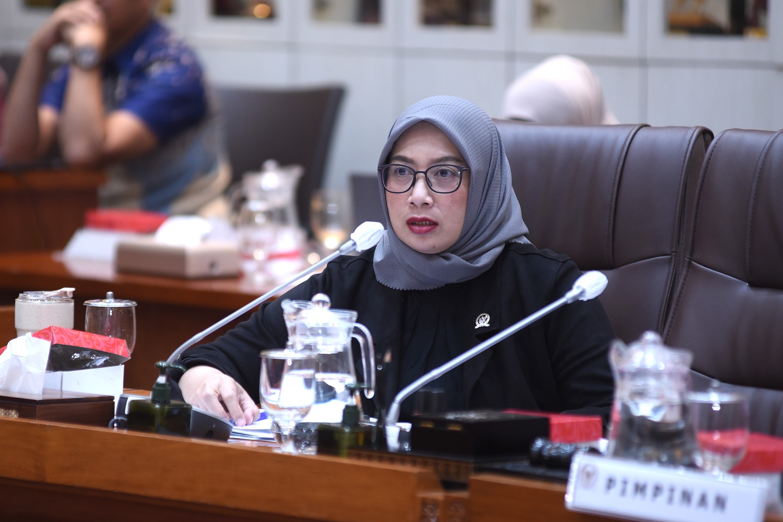 Wakil Ketua Komisi IX DPR RI Nihayatul Wafiroh saat rapat Panja RUU Ketenagakerjaan Komisi IX DPR RI dengan organisasi pekerja/buruh di Indonesia di Gedung Nusantara I, DPR RI, Senayan, Jakarta, Selasa (23/9/2025). Foto: Geraldi/vel.