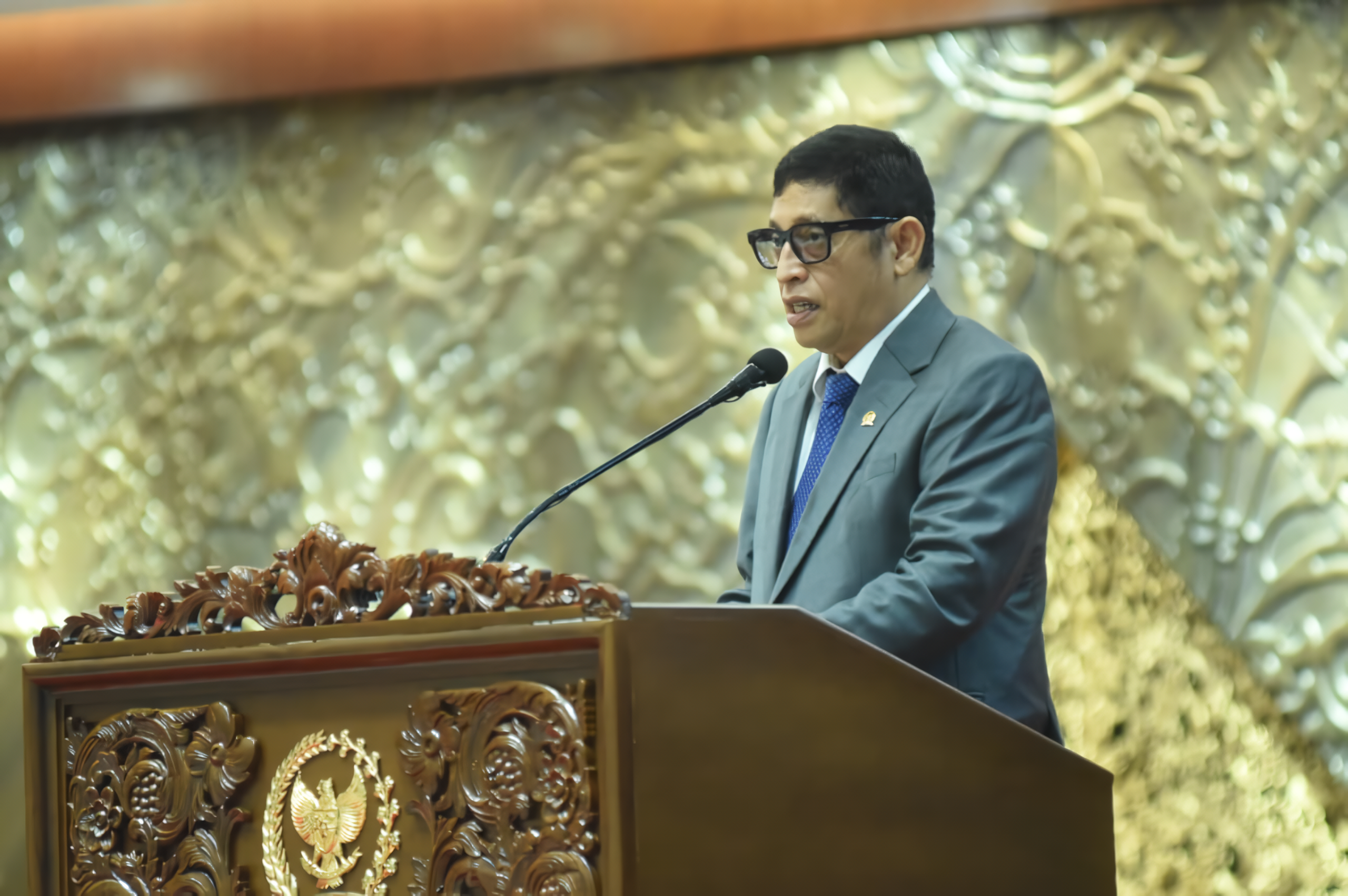 Ketua Badan Legislasi (Baleg) DPR RI Bob Hasan saat menyampaikan laporan dalam Rapat Paripurna DPR RI di Gedung DPR RI, Jakarta, Selasa (23/9/2025). Foto: Jaka/vel.