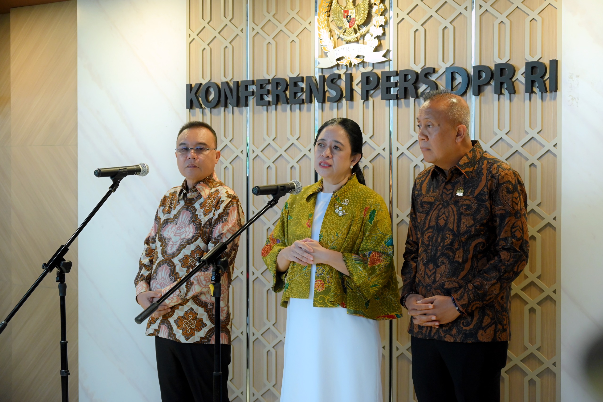 Ketua DPR RI, Puan Maharani, saat memberikan keterangan pers di Gedung Nusantara II, Senayan, Jakarta, Kamis (2/10). Foto: Mentari/vel.
