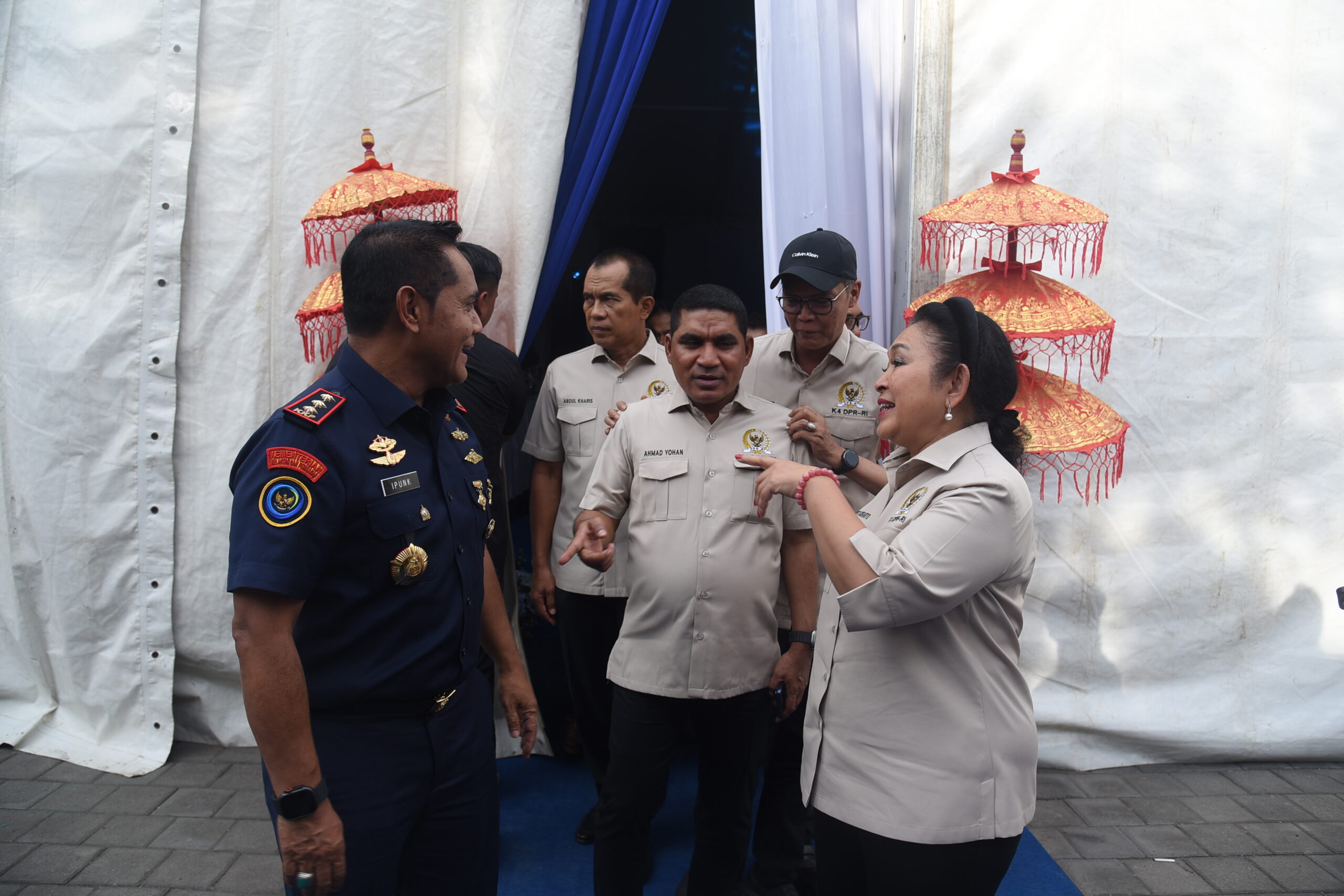 Wakil Ketua Komisi IV DPR RI, Ahmad Yohan, saat menghadiri pertemuan Komisi IV DPR RI bersama Kementerian Kehutanan, Badan Karantina Indonesia, serta Gubenur Provinsi Bali dan jajarannya, Bali Senin (27/10/2025). Foto: Arief/vel.