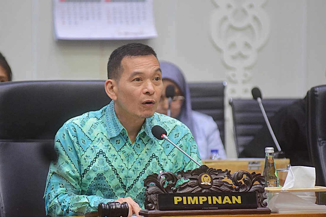 Anggota DPR RI dari Fraksi PKB, Daniel Johan dalam diskusi bersama para pakar dan kementerian terkait dalam rangka penyusunan RUU tentang Masyarakat Hukum Adat di Gedung Nusantara I, Senayan, Jakarta, Kamis (2/10/2025).Foto : Devi/Andri
