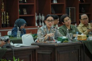 Anggota Komisi I DPR RI Amelia Angraeni dalam Kunjungan Kerja Reses Komisi I ke Semarang, Jawa Tengah, Kamis (9/10/2025). Foto: Tari/vel.