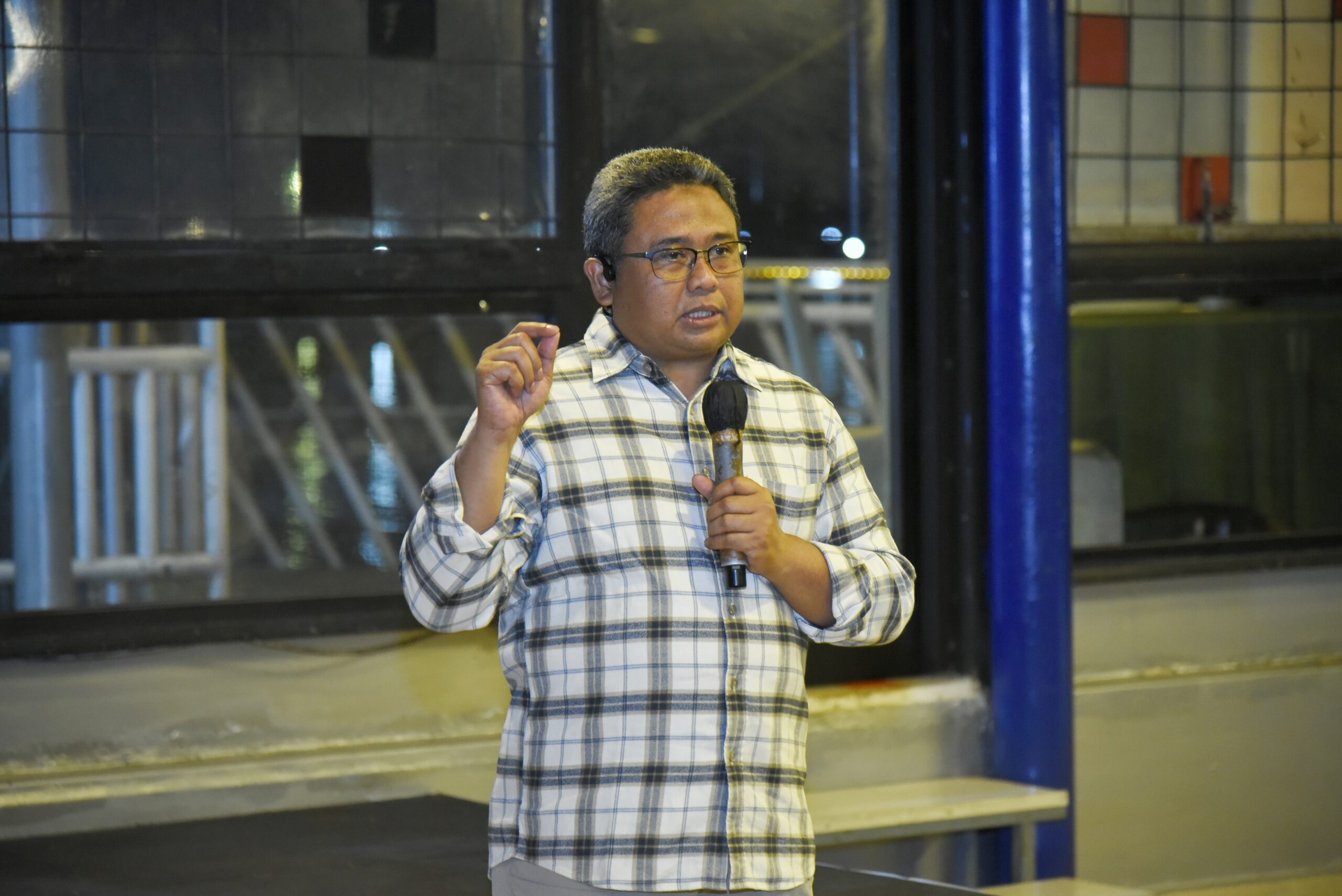 Deputi Bidang Administrasi Setjen DPR, Rahmad Budiaji saat memberikan pengarahan di Palembang, Sumsel, Senin (7/10/2025). Foto: Jaka/vel.