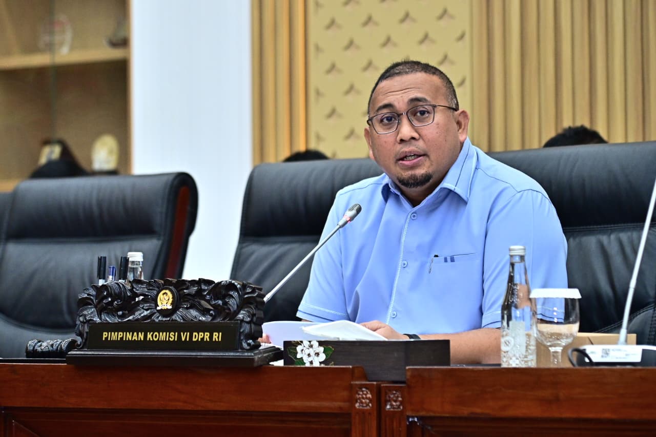 Wakil Ketua Komisi VI, Andre Rosiade dalam rapat yang berlangsung di Gedung Nusantara I, DPR RI, Senayan, Jakarta, Rabu (1/10/2025). Foto : Farhan/Andri.