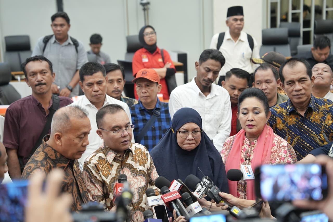 Wakil Ketua DPR RI Sufmi Dasco Ahmad usai menerima audiensi Koalisi Nasional Reforma Agraria di Ruang Rapat Komisi IV, Gedung Nusantara, DPR RI, Senayan, Jakarta, Kamis (2/10/2025). Foto : Mu/Andri