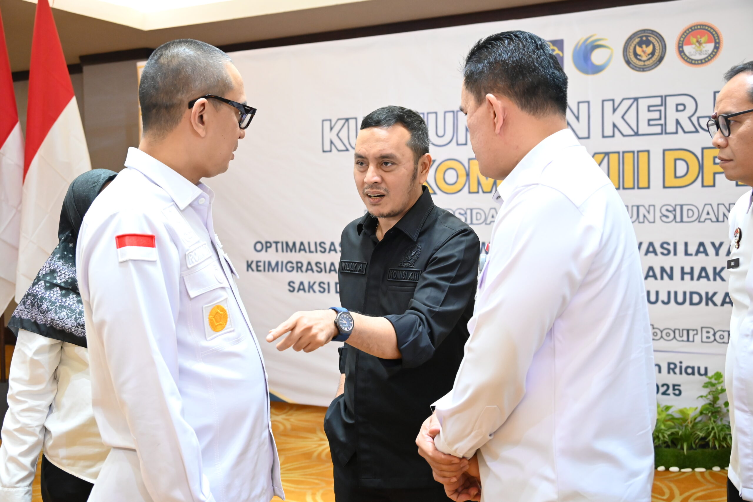 Ketua Komisi XIII DPR RI Willy Aditya dalam kunjungan kerja reses di Batam. Foto: Hira/vel