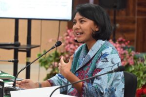Wakil Ketua BKSAP DPR RI, Irine Roba Putri saat Sosialisasi Hasil Panja Organisasi Internasional bertajuk “Sinergi Diplomasi Parlemen dan Akademia” di Universitas Muhammadiyah Jakarta (UMJ), Tangsel, Selasa (14/10/2025). Foto : Ucha/Andri.