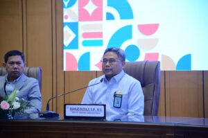 Deputi Bidang Administrasi Sekretariat Jenderal (Setjen) DPR RI, Rahmad Budiaji dalam acara Sosialisasi Langkah-Langkah Akhir Tahun Anggaran 2025 di ruang Abdul Muis. Foto: Mahendra/vel.