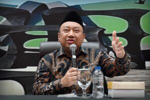 Wakil Ketua Komisi X DPR RI, Lalu Hadrian, dalam Forum Legislasi yang digelar KWP bersama Biro Pemberitaan DPR RI di Gedung Nusantara I, DPR RI, Senayan, Jakarta, Selasa (30/9/2025). Foto: Mario/vel.