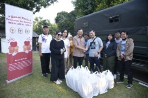 Inspektur Utama Sekretariat Jenderal DPR RI Komjen Pol. Tornagogo Sihombing di sela pelepasan simbolik tim distribusi, di Kompleks Parlemen, Senayan, Jakarta, Jumat (10/10/2025). Foto : Munchen/Andri.