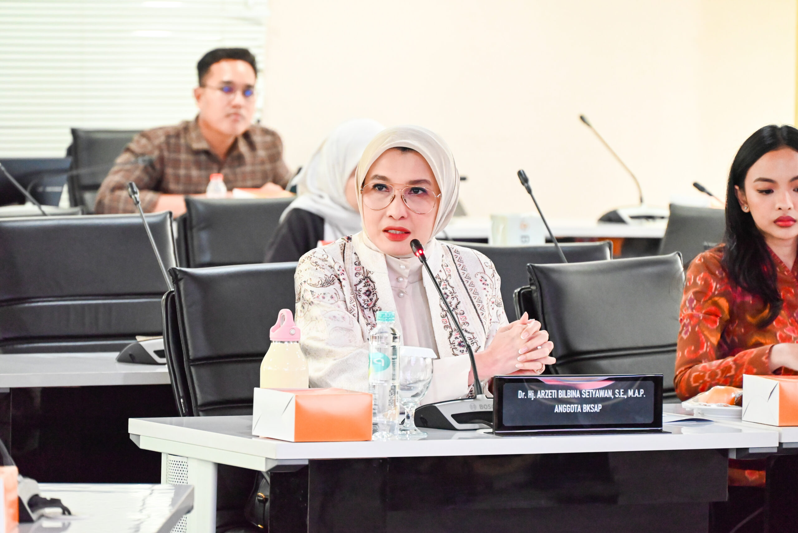 Anggota BKSAP DPR RI Arzeti Bilbina saat menghadiri kegiatan Panja Organisasi Internasional BKSAP DPR RI di Kampus Institut Pertanian Bogor (IPB) Dramaga, Bogor. Foto: Aisyah/vel.