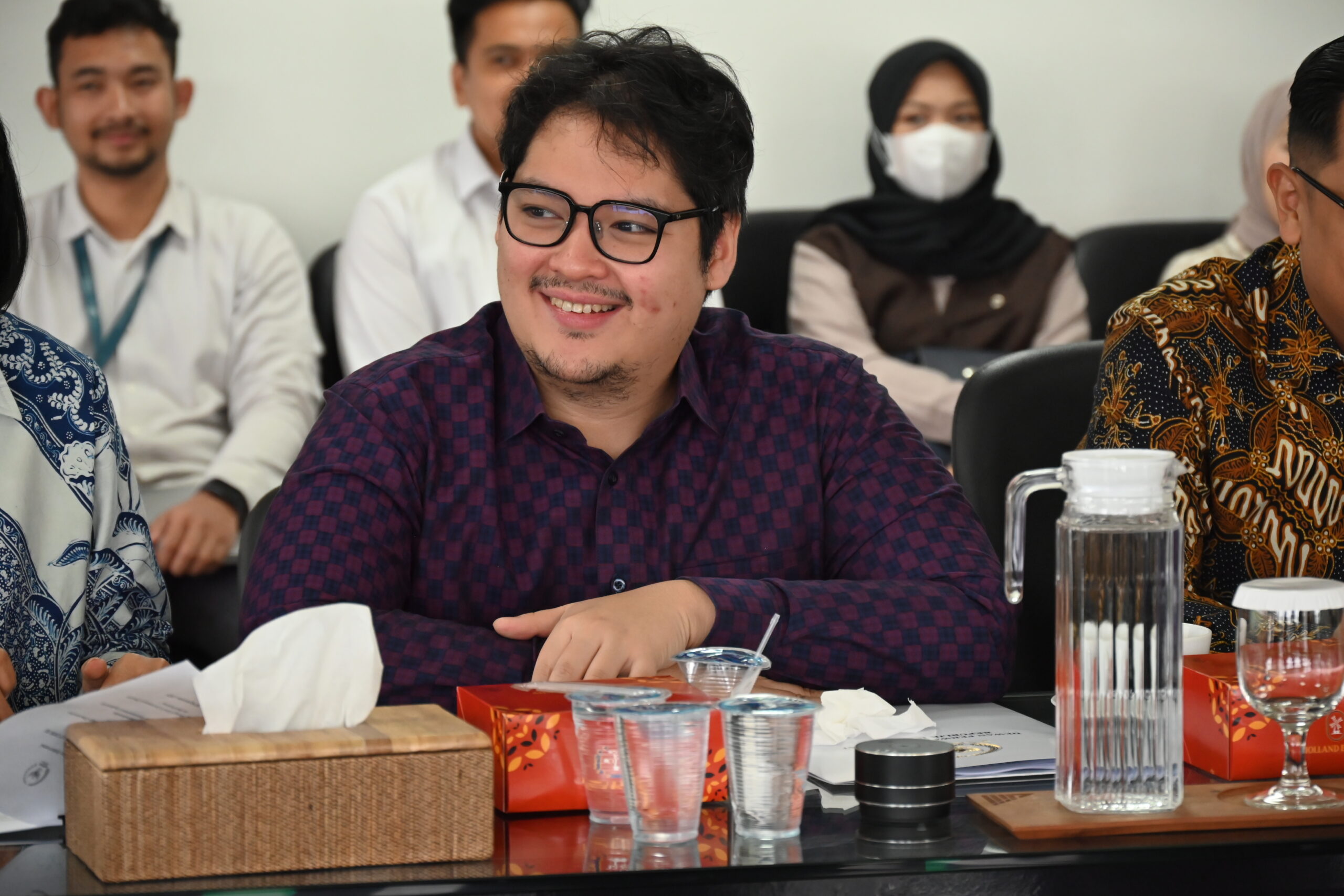Wakil Ketua BKSAP DPR RI, Ravindra Airlangga dalam Kunjungan BKSAP DPR RI ke UIII turut menjadi momentum membahas peluang Indonesia dalam proses aksesi keanggotaan Organisasi Kerja Sama dan Pembangunan Ekonomi (OECD). Foto : Uc/Andri