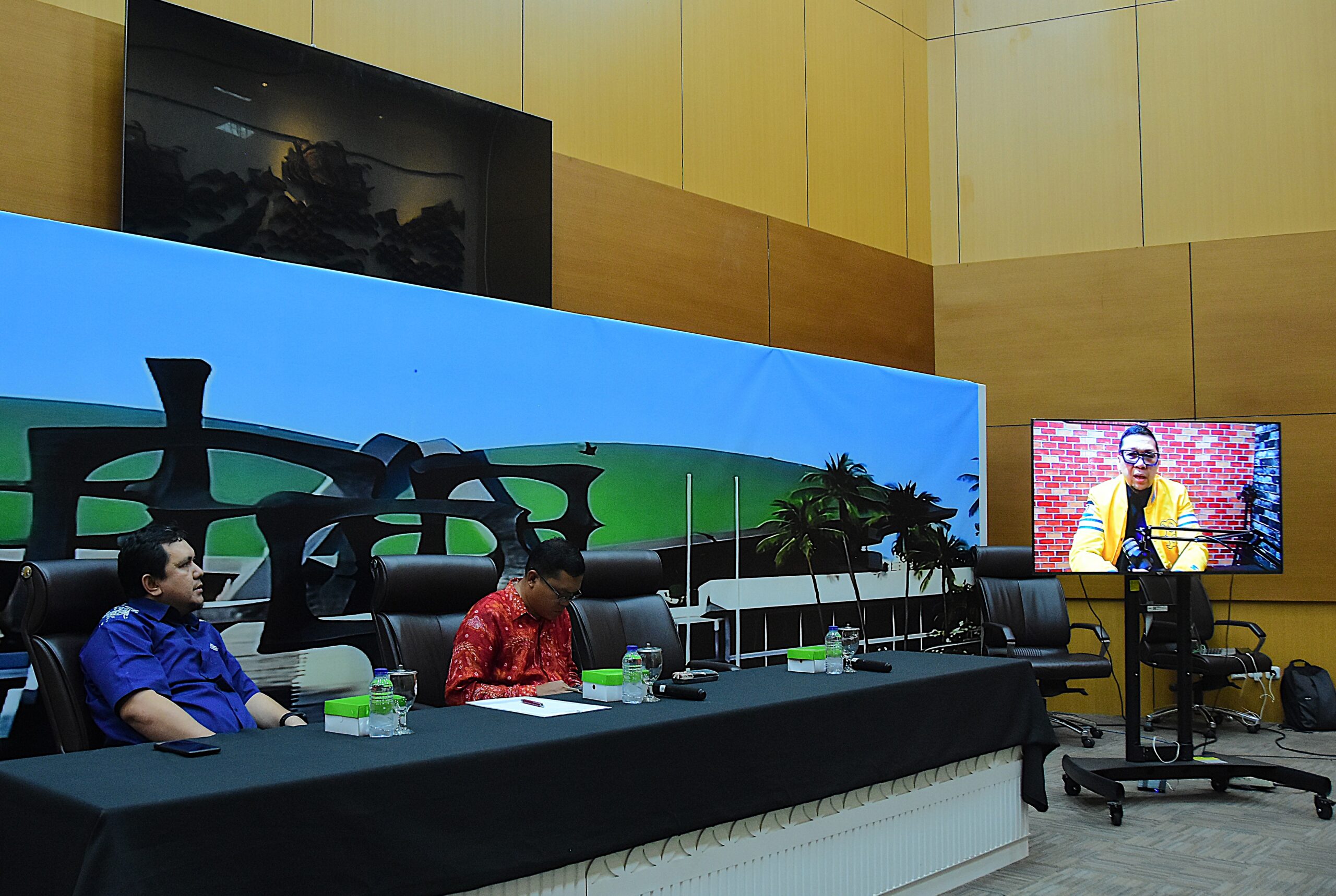 Anggota Komisi II DPR RI Ahmad Doli dalam agenda Dialektika Demokrasi secara virtual di Gedung Nusantara I, Kompleks Parlemen, Senayan, Jakarta, Kamis (23/10/2025). Foto: Runi/Andri.