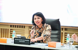 Wakil Ketua BKSAP DPR RI, Irine Yusiana Roba Putri saat mengikuti dialog bersama akademisi di Kampus Institut Pertanian Bogor (IPB) Dramaga, Bogor, Jumat (17/10/2025). Foto: Aisyah/vel.