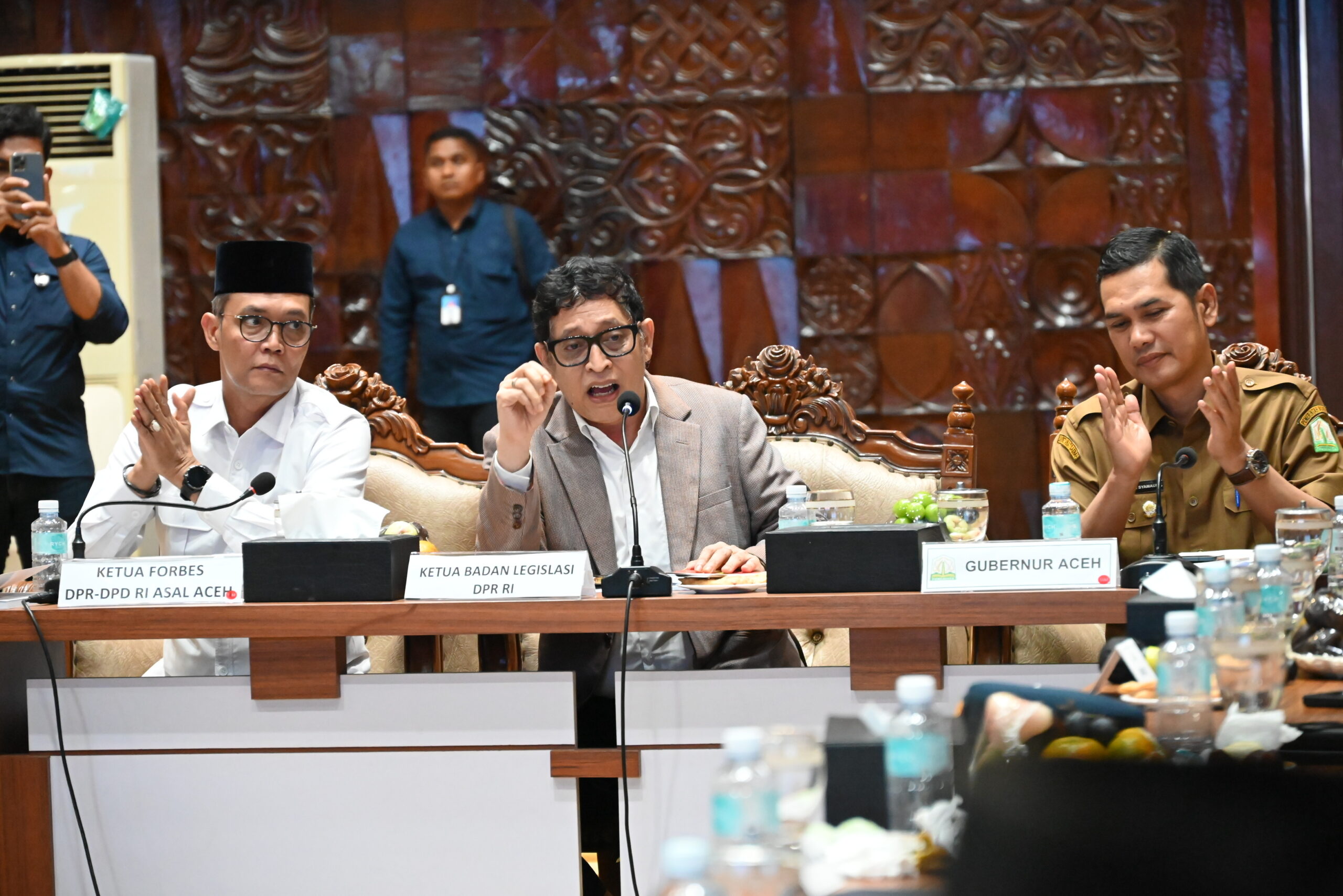 Ketua Badan Legislasi (Baleg) DPR RI Bob Hasan saat membuka forum serap aspirasi bersama Tokoh Masyarakat dan Pakar Akademisi di Banda Aceh, Provinsi Aceh, Selasa (21/10/2025). Foto: Galuh/vel.