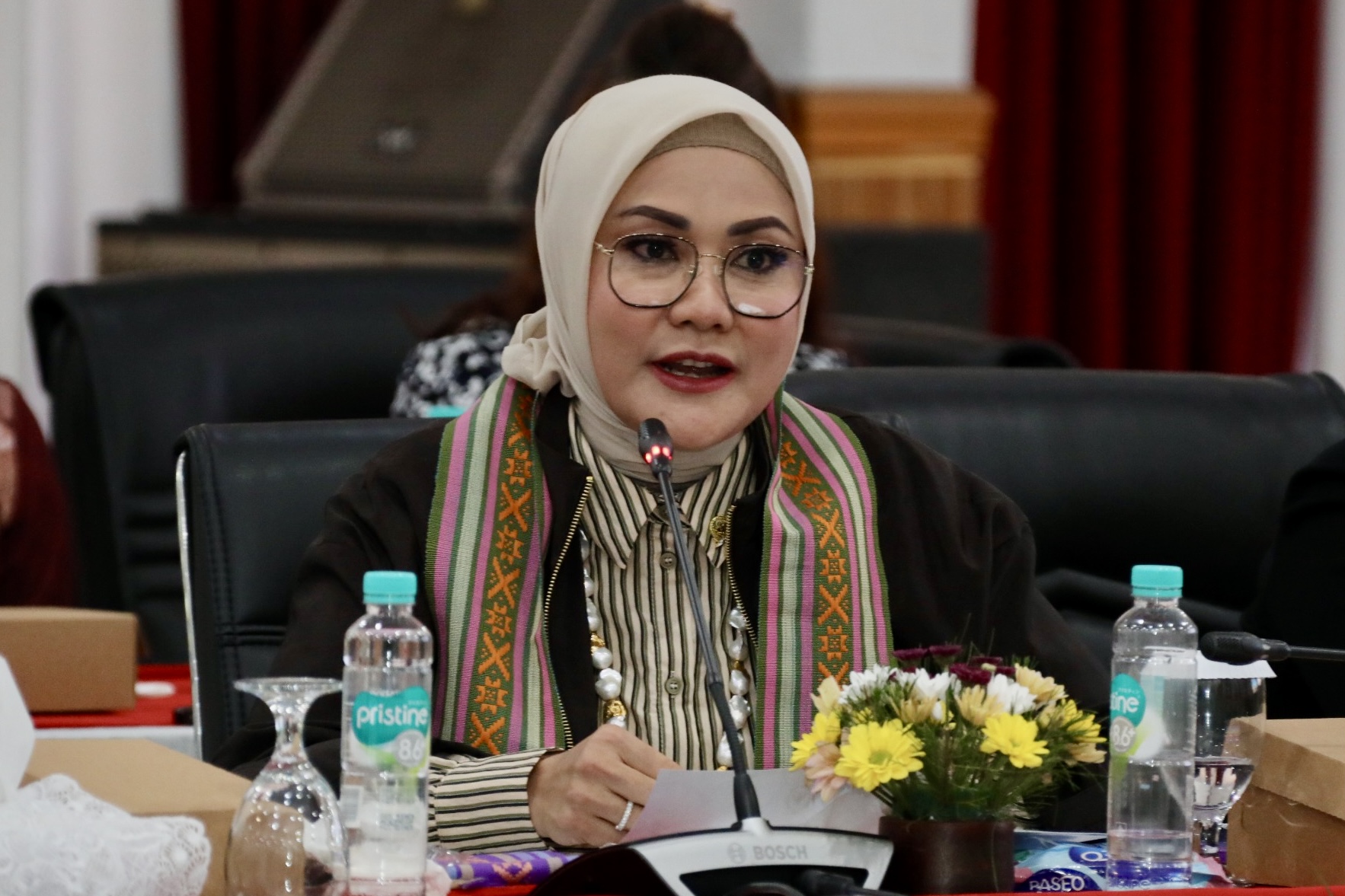 Anggota Komisi III DPR RI, Widya Pratiwi, dalam Kunjungan Reses Komisi III di Kota Mataram, Nusa Tenggara Barat, Senin (06/10/2025). Foto: Ulfi/vel.