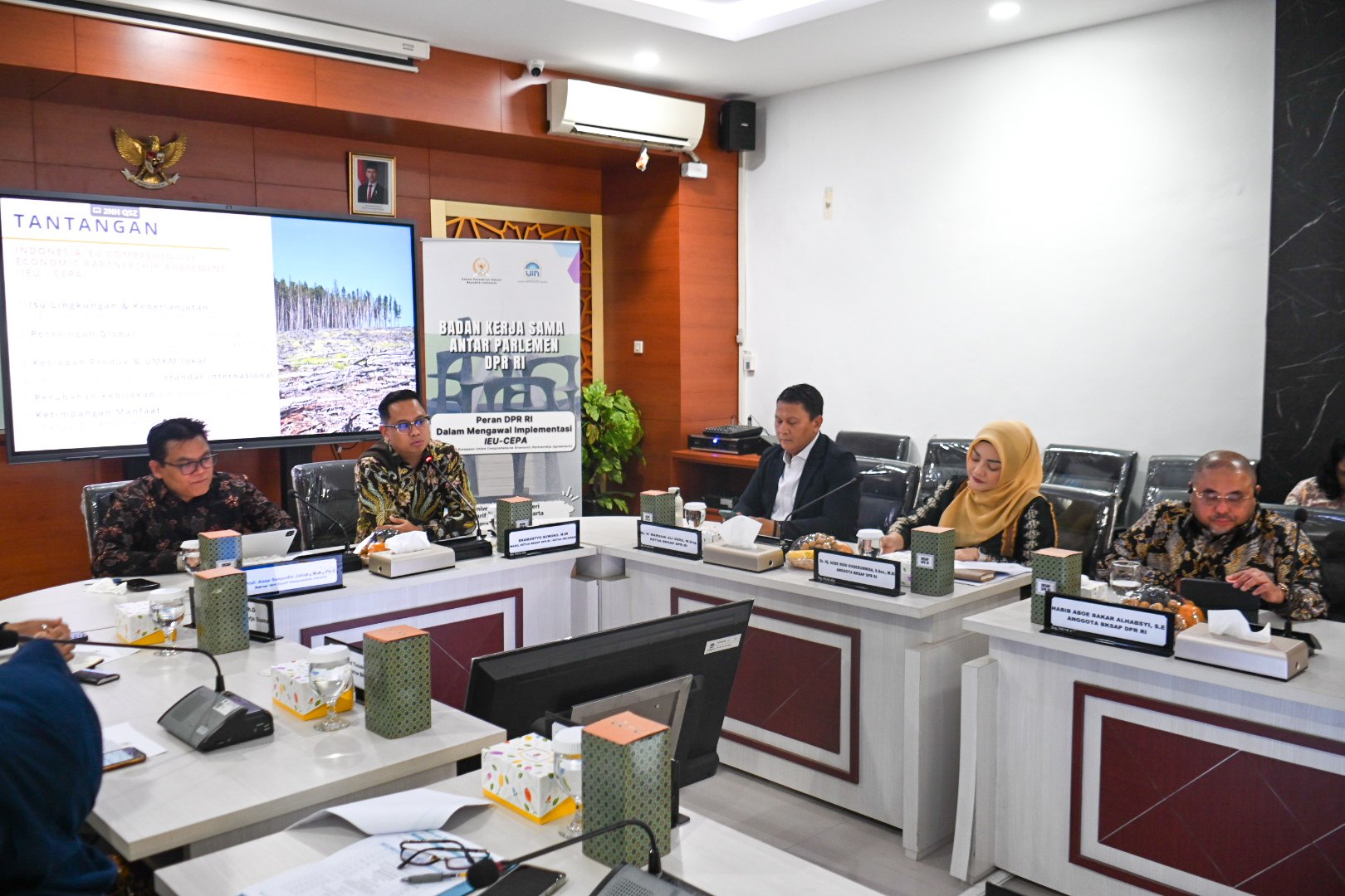 Wakil Ketua BKSAP DPR RI, Bramantyo Suwondo, saat mengikuti Kunjungan Kerja BKSAP DPR RI ke UIN Syarif Hidayatullah, Tangerang Selatan, Banten, Jumat (3/5/2025). Foto: Ridwan/vel.