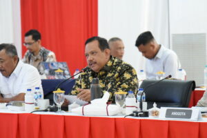 Anggota Komisi III DPR RI, Rikwanto, dalam Kunjungan Kerja Reses Komisi III DPR RI di Kota Kendari, Provinsi Sulawesi Tenggara, Rabu (8/10/2025). Foto: Ica/vel.