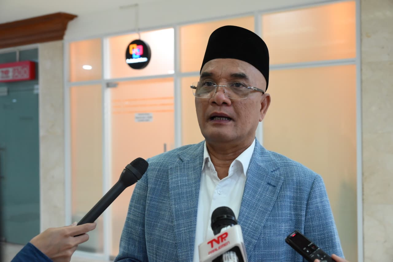Ketua Komisi VIII DPR RI Marwan Dasopang saat doorstop wartawan di Kompleks Parlemen, DPR RI, Senayan, Jakarta, Selasa (30/9/2025). Foto : Septamares/Andri.
