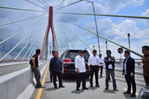 Wakil Ketua BAM DPR RI Adian Napitupulu saat kegiatan serap aspirasi dampak pembangunan IKN di Kaltim, Senin (29/9/2025). Foto: Dep/vel.