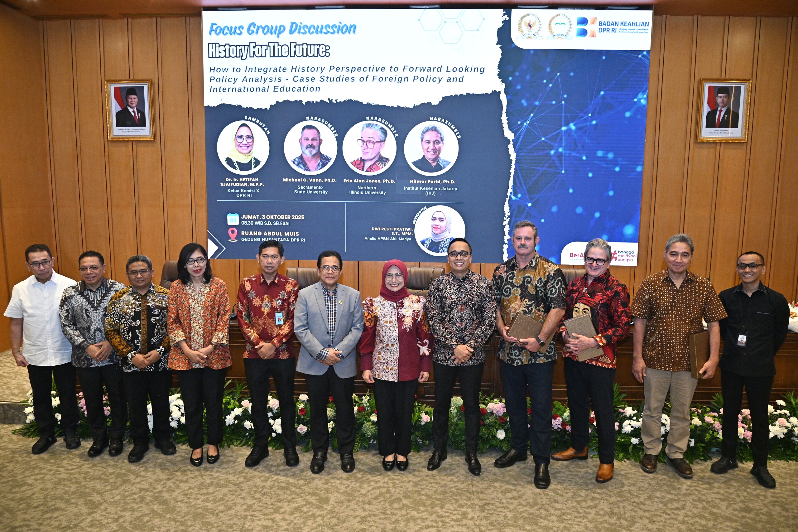 Foto bersama usai FGD yang diselenggarakan oleh Badan Keahlian (BK) DPR RI di Gedung Nusantara. Foto: Farhan/vel