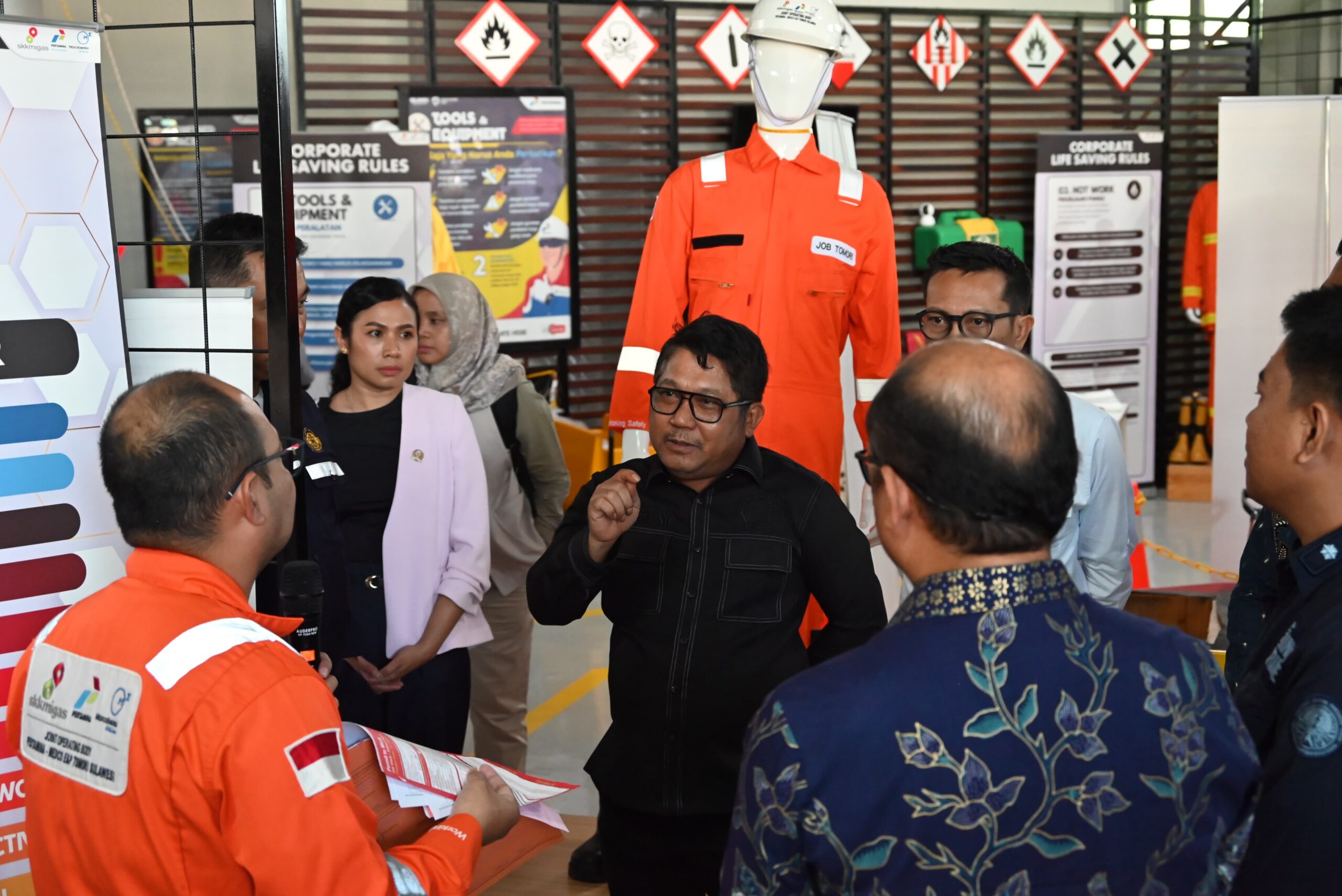 Anggota Komisi XII DPR RI Beniyanto saat kunjungan kerja Panja Lingkungan Hidup Komisi XII di Banggai, Selasa (30/9/2025). Foto: Agung/vel.