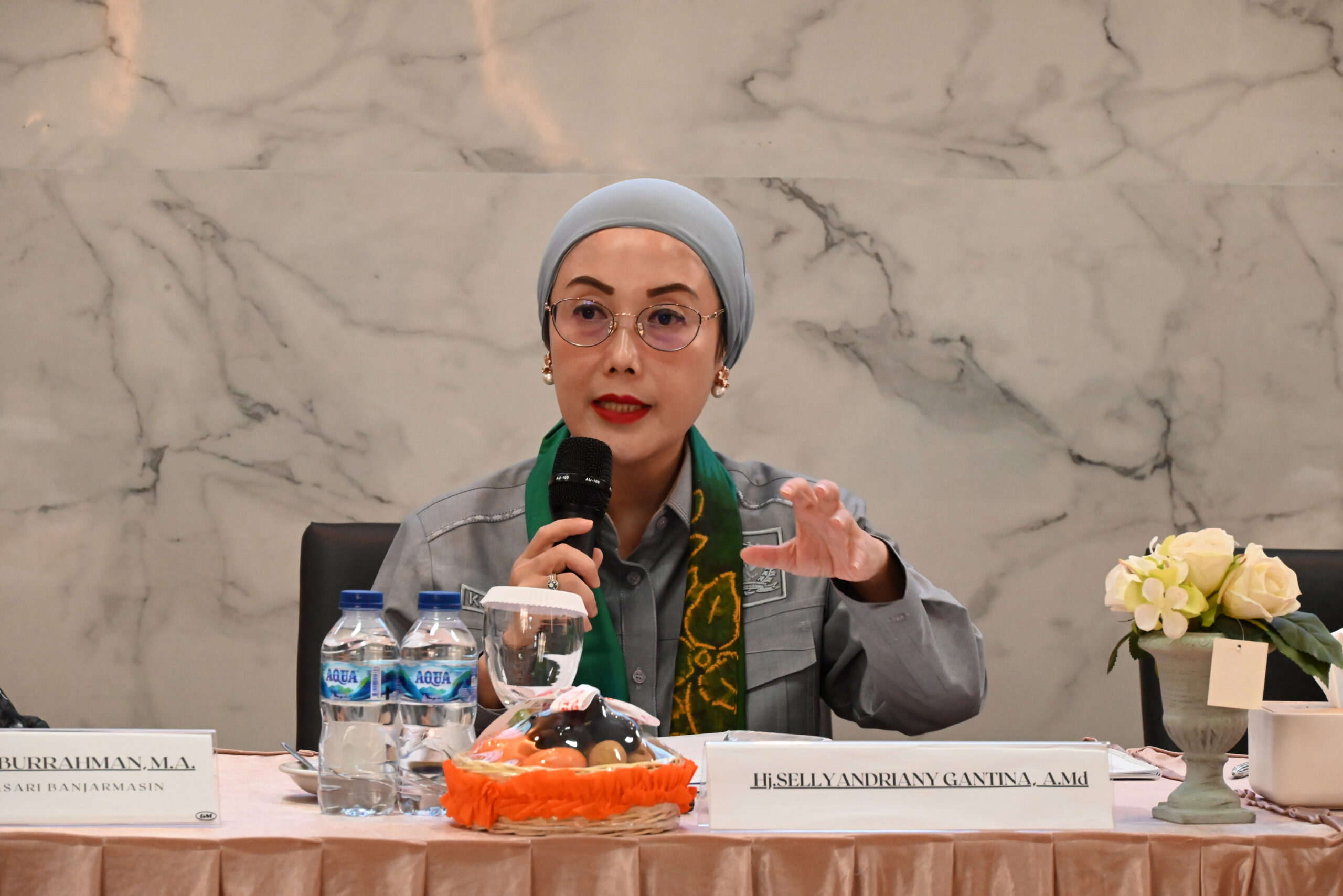 Anggota Komisi VIII DPR RI, Selly Andriany Gantina, saat memimpin kunjungan kerja ke Universitas Islam Negeri (UIN) Antasari Banjarmasin, Kalimantan Selatan. Foto: Balggys/vel.