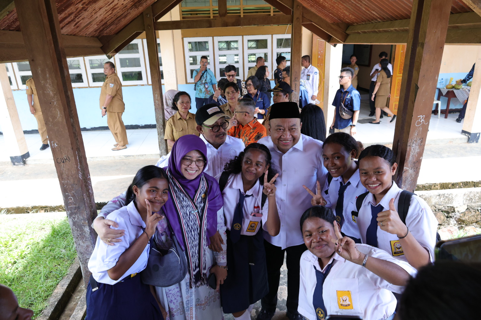 Wakil Ketua Komisi X DPR RI Lalu Hadrian Irfani, saat memimpin Kunjungan Kerja Reses ke Sorong, Provinsi Papua Barat Daya, Senin (06/10/2025). Foto: Andri/vel.