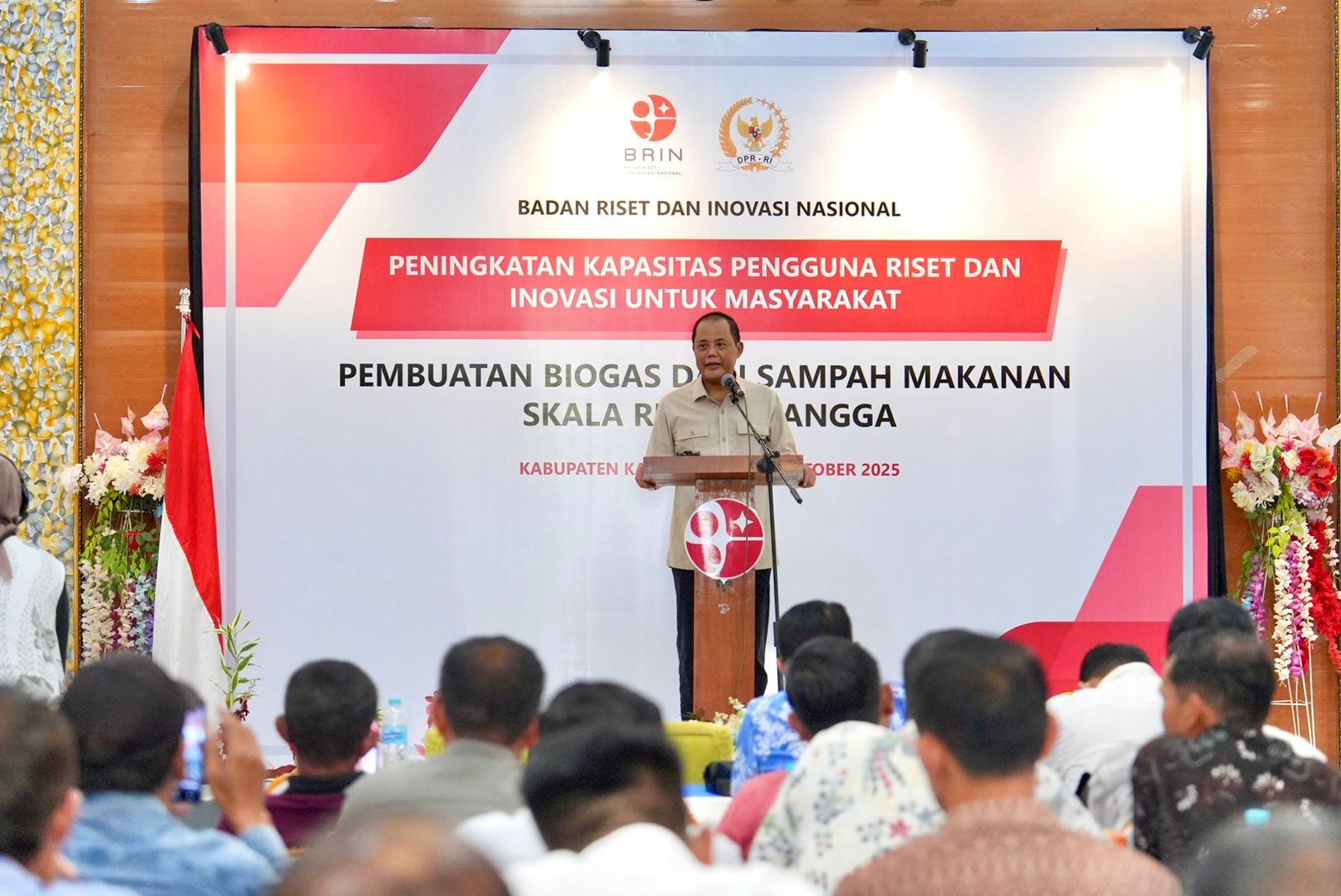 Anggota Komisi X DPR RI, Juliyatmono dalam acara Pelatihan Pemasaran Produk UMKM yang diselenggarakan di Karanganyar, Jawa Tengah, Rabu (8/10/2025). Foto : Ist/Andri.