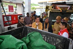 Ketua Komisi XII DPR RI Bambang Patijaya saat memimpin kunjungan kerja Komisi XII DPR RI ke Manokwari, Papua Barat. Senin, (27/10/2025). Foto : Pdt/Andri.