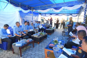 Tim Kunjungan Kerja Reses Komisi IV saat melakukan diskusi serap aspirasi di Jayapura, Papua, Jumat (31/10/2015). Foto: Singgih/vel.