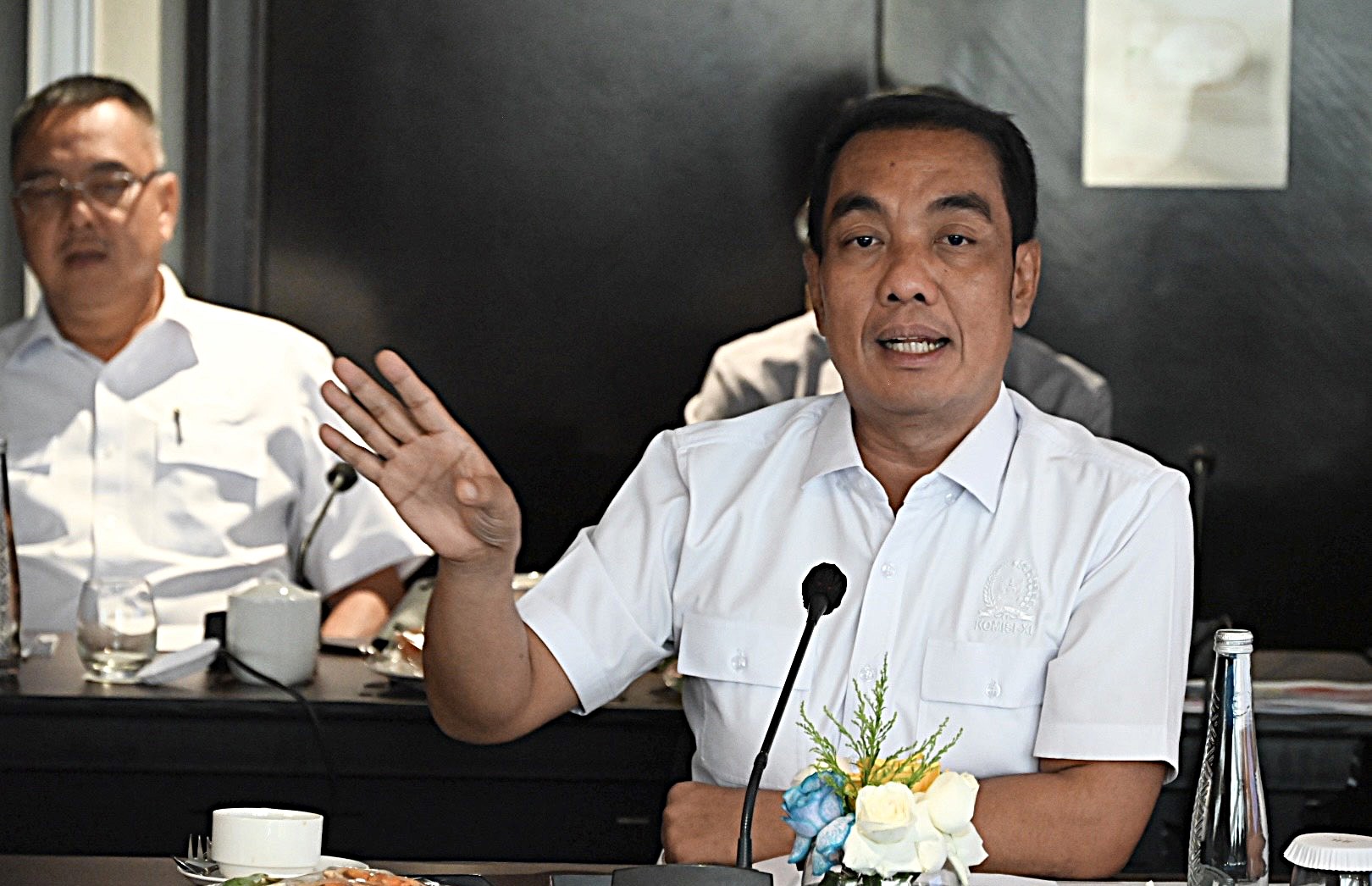 Wakil Ketua Komisi XI DPR, Fauzi Amro dalam agenda kunjungan kerja spesifik dengan Otoritas Jasa Keuangan (OJK), di Kabupaten Tangerang, Banten (7/11/2015). Foto : Intan/Andri