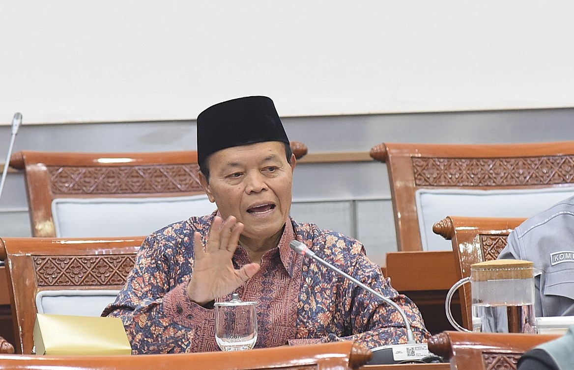 Anggota Komisi VIII DPR RI Hidayat Nur Wahid dalam rapat kerja Komisi VIII DPR RI dengan Menteri Agama di Gedung Nusantara II, Senayan, Jakarta, Selasa (11/11/2025). Foto : Arief/Andri.