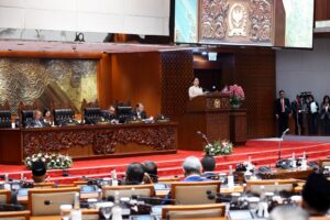 Ketua DPR RI Puan Maharani saat membacakan pidato pembukaan Masa Persidangan II DPR RI Tahun Sidang 2025-2026 di Gedung DPR, Selasa (4/11/2025). Foto: Dep/vel.