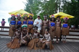 Anggota Komisi IV DPR RI, Endang Setyawati Thohari, saat mengikuti rangkaian Kunjungan Kerja Reses Komisi IV DPR RI ke Provinsi Papua Barat Daya, Jumat (31/10/2025). Foto: Eki/vel.