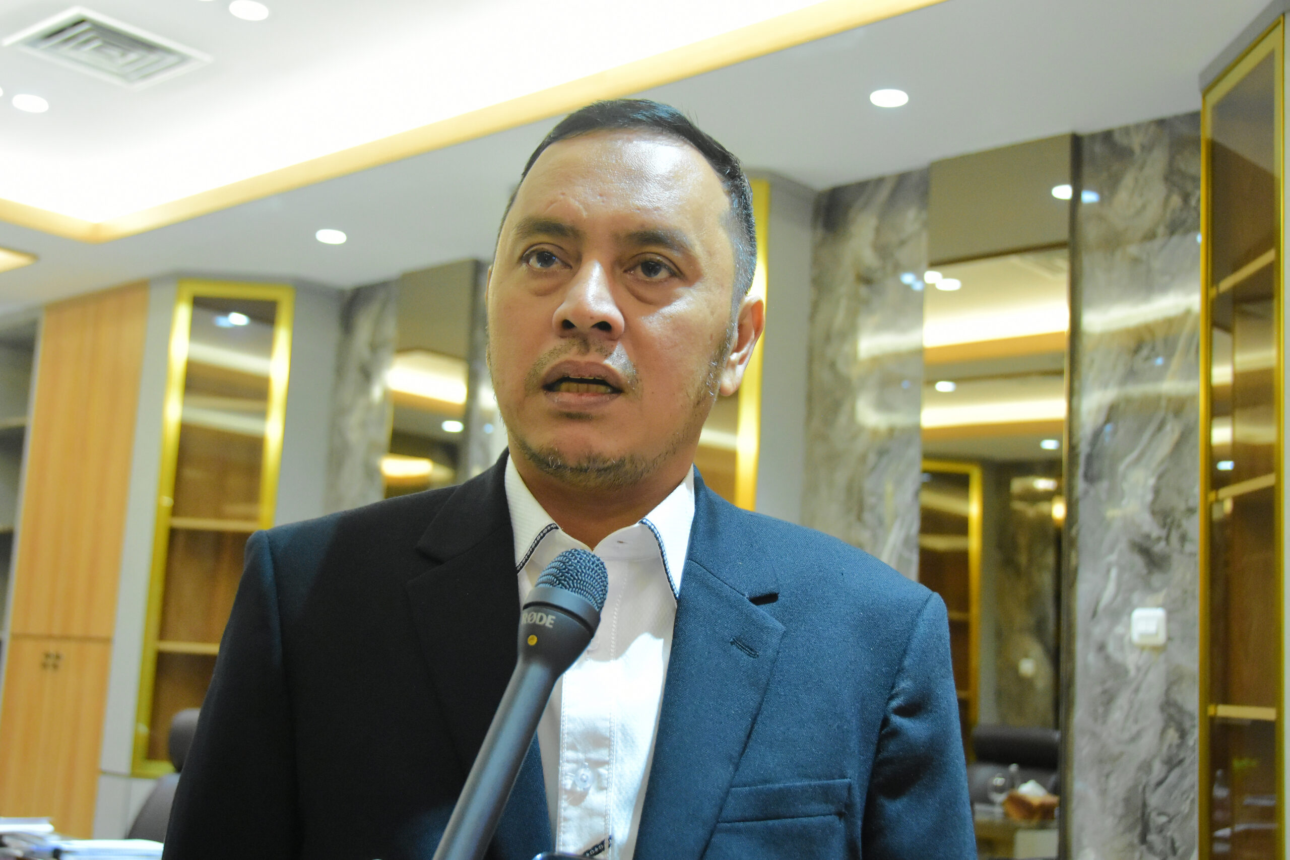 Ketua Komisi XIII DPR RI, Willy Aditya pasca Rapat Pleno di Gedung Nusantara I, Senayan, Jakarta, Selasa (11/11/2025). Foto : Runi/Andri