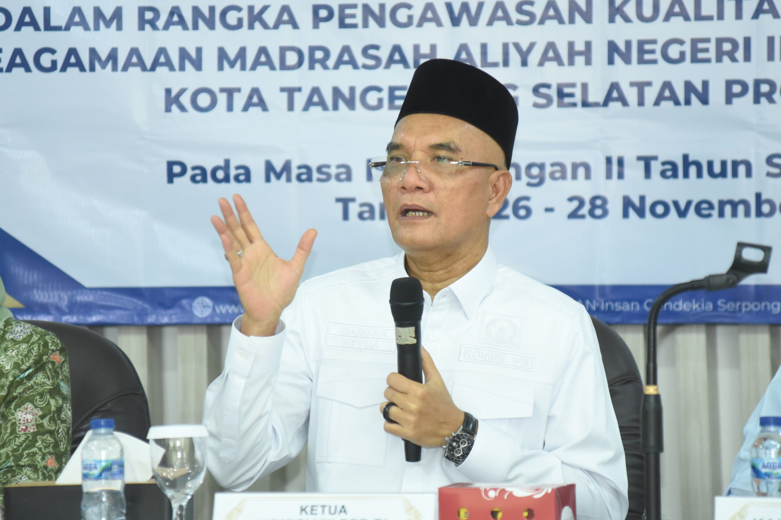 Ketua Komisi VIII DPR RI Marwan Dasopang saat memimpin Tim Kunjungan Kunspek Komisi VIII DPR mengunjungi MAN IC Serpong, Tangerang Selatan, Rabu (26/11/2025). Foto : Jaka/Andri.