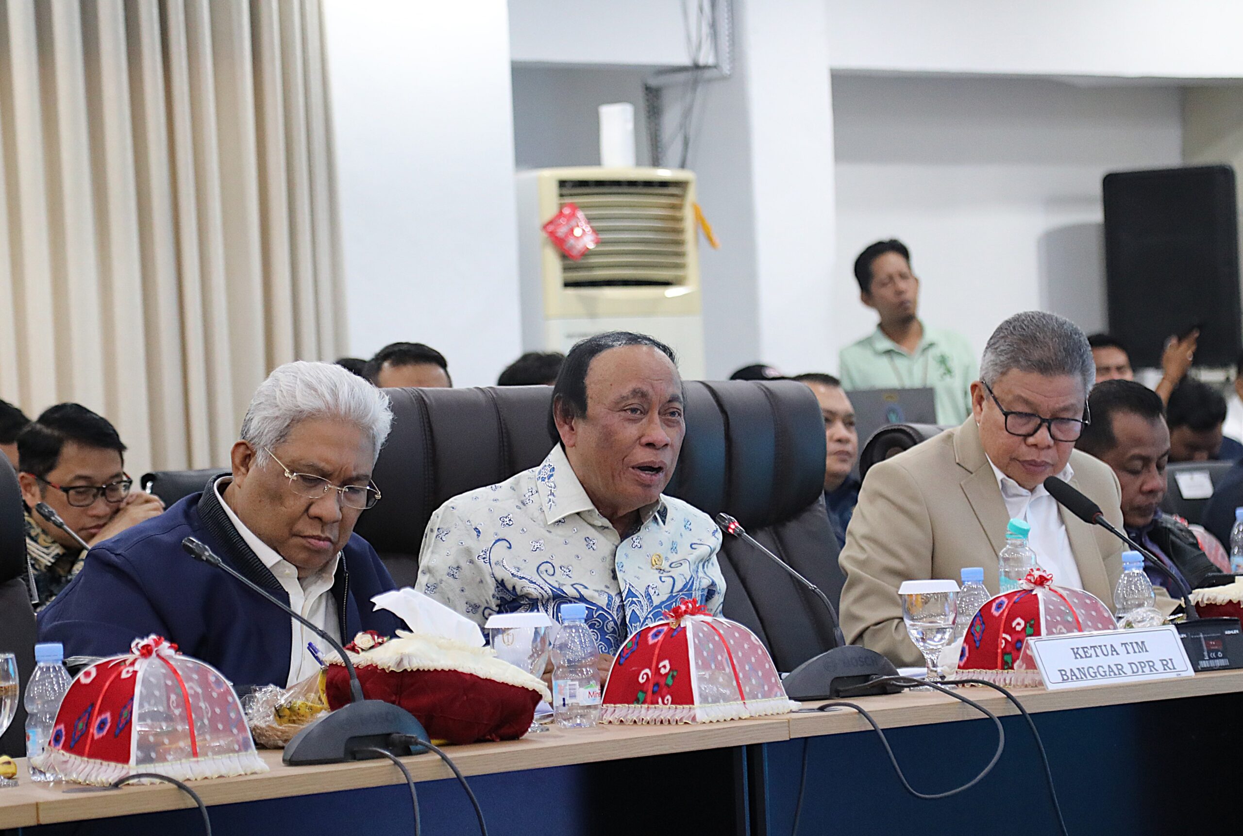 Wakil Ketua Banggar DPR RI Muhidin Mohammad Said dalam sambutan di Kunker tersebut di Palu, Sulawesi Tengah, Rabu (5/11/2025). Foto : Fajar/Andri.