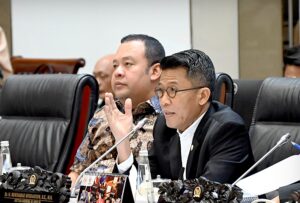 Ketua Komisi XI DPR RI Mukhamad Misbakhun dalam Fit and Proper Test KAP Calon Pemeriksa Laporan Keuangan Tahunan BPK Tahun 2025 di Gedung Nusantara I, Senayan, Jakarta, Senin (10/11/2025). Foto : Mario/Andri.