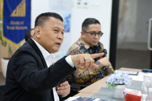 Ketua Badan Kerja Sama Antar-Parlemen (BKSAP) DPR RI, Mardani Ali Sera, dalam kunjungan kerja BKSAP DPR RI ke Universitas Islam Internasional Indonesia (UIII) di Depok, Jawa Barat, Rabu (5/11/2025). Foto : Andri.