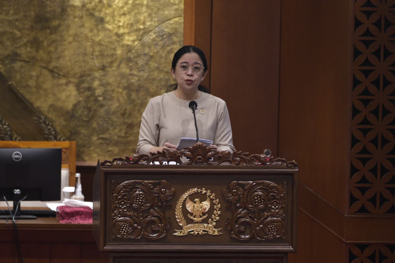 Ketua DPR RI Puan Maharani saat menyampaikan pidato pembukaan masa sidang di Gedung Nusantara II, Senayan, Jakarta, Selasa (4/11/2025). Foto: Munchen/vel.